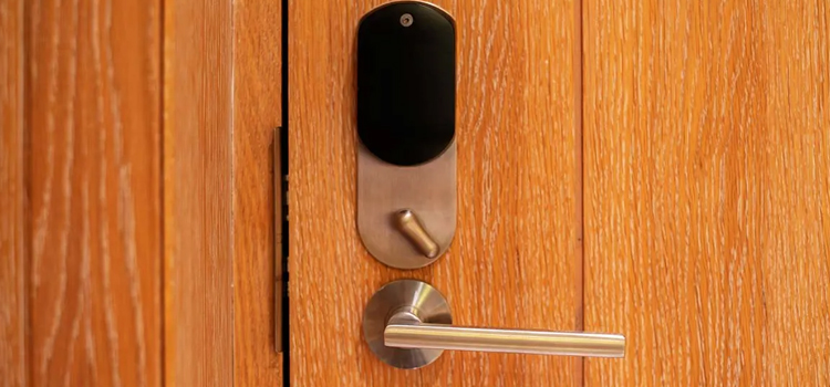 Automatic Locking Door Knob Cathedral City